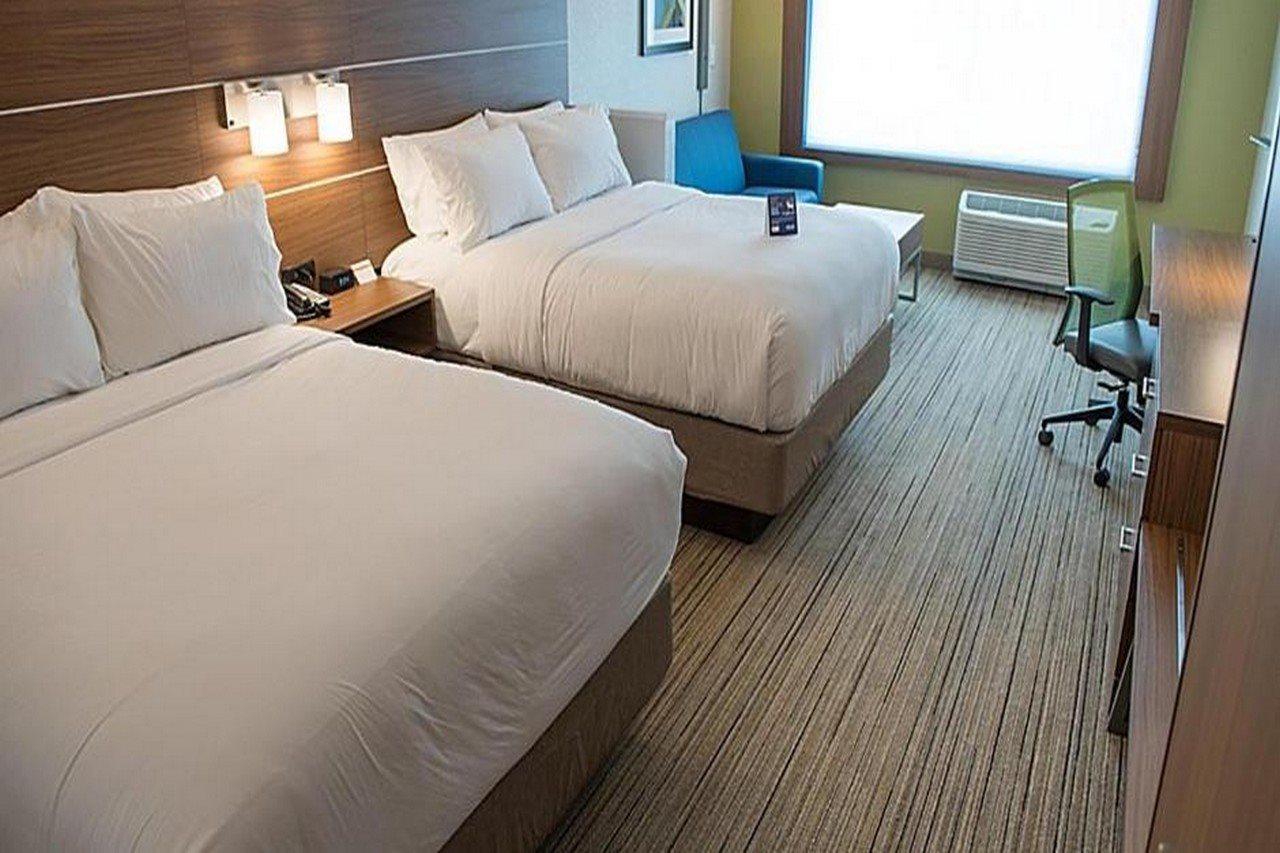 Holiday Inn Express & Suites Dayton North - Vandalia By Ihg Exterior foto